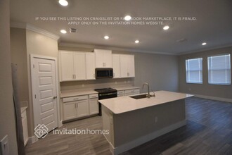 9775 Wild Begonia Loop in Land O Lakes, FL - Building Photo - Building Photo