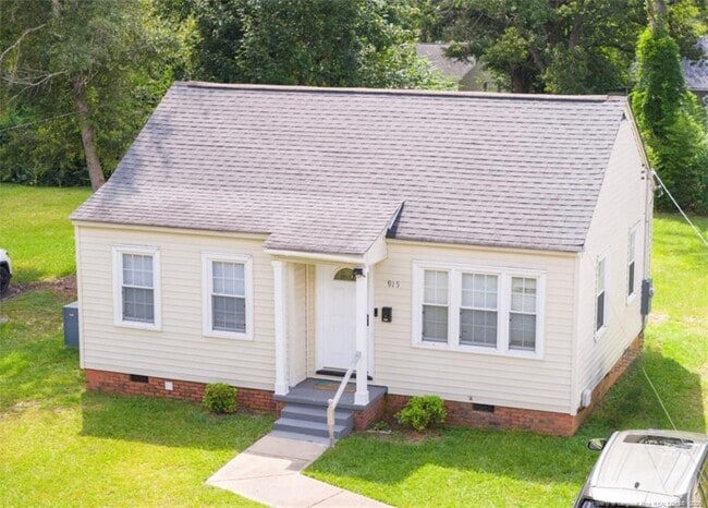 property at 915 Anarine Rd