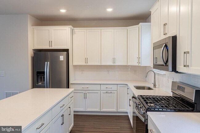 113 Four Leaf Dr in Downingtown, PA - Building Photo - Building Photo