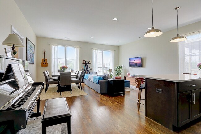 property at 2605 W North Ave