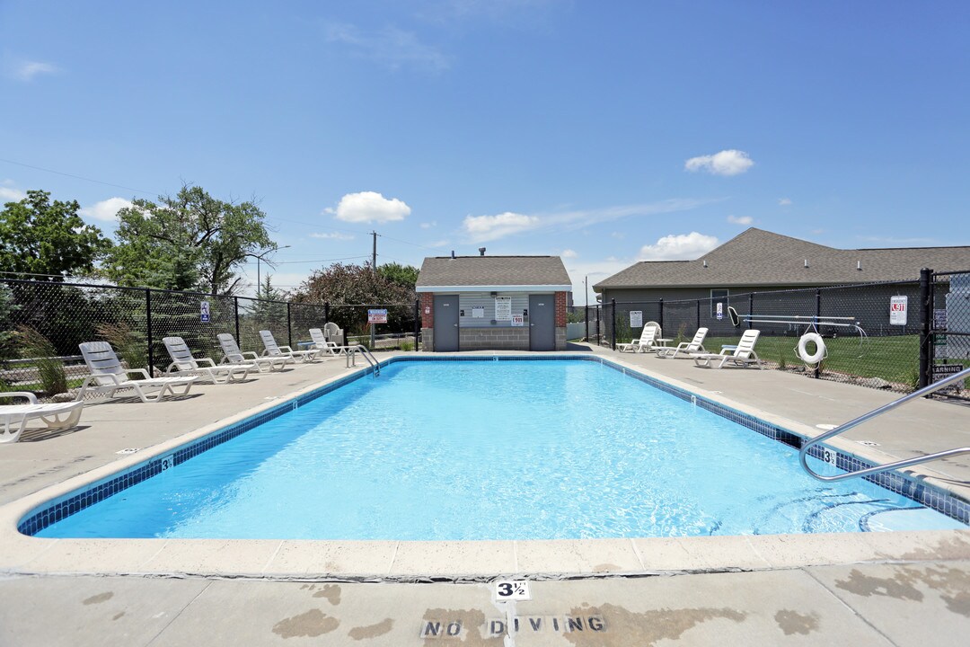 Highclere Apartments in Council Bluffs, IA - Foto de edificio