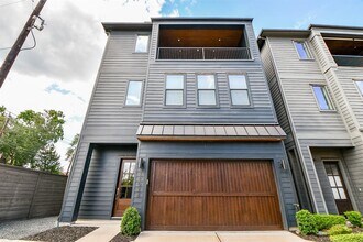 11028 Avenu Malkenu in Houston, TX - Building Photo - Building Photo
