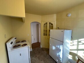 1822 Earle St in Klamath Falls, OR - Building Photo - Building Photo