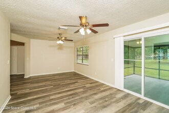 456 SW Molloy St in Port St. Lucie, FL - Building Photo - Building Photo