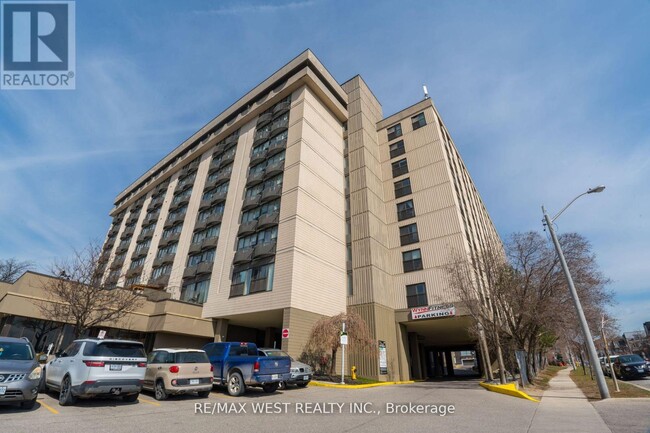 property at 2737-2737 Keele St