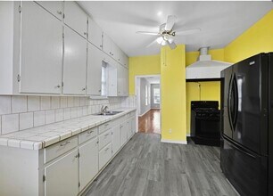 2418 Delafield St in Houston, TX - Building Photo - Building Photo