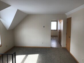 409 Fairview Ave N-Unit -Unit 2 in St. Paul, MN - Building Photo - Building Photo