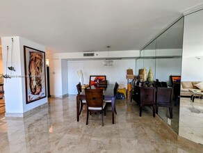 3500 Mystic Pointe Dr, Unit 2502 in Aventura, FL - Foto de edificio - Building Photo