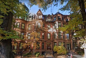 351 Commonwealth Ave, Unit #4 in Boston, MA - Building Photo