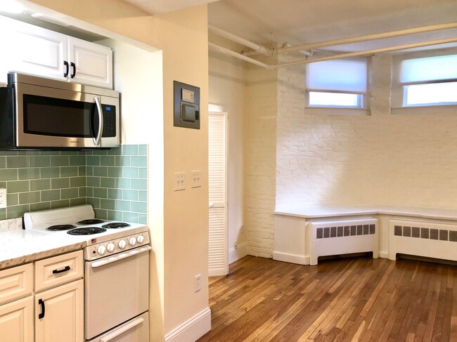 295 Newbury St, Unit 2 in Boston, MA - Building Photo - Building Photo