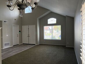 30311 Silver Ridge Ct in Temecula, CA - Building Photo - Building Photo