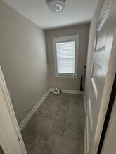 37 New King St in Enfield, CT - Building Photo - Building Photo