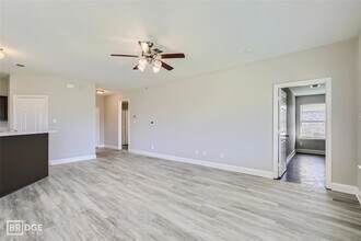 926 Abigale Ln, Unit 226 in Dallas, TX - Building Photo - Building Photo