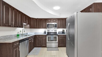 3444 Rosefield Dr, Unit 126 in Holiday, FL - Building Photo - Building Photo