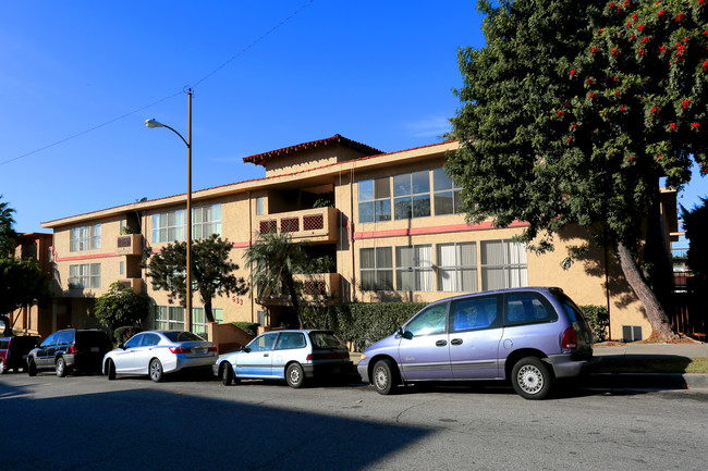 Taylor Cove Apartments in Montebello, CA - Foto de edificio - Building Photo