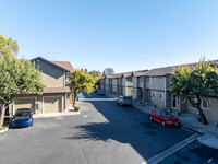 The Terraces in Hollister, CA - Foto de edificio - Building Photo