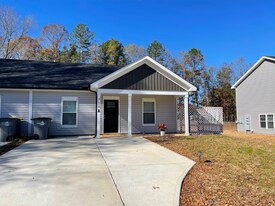 710 Irene Ave, Unit A in Kannapolis, NC - Building Photo