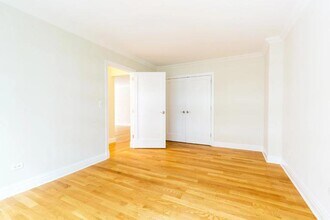 45 Park Ave in New York, NY - Building Photo - Building Photo