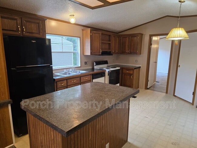 property at 7318 Hayward Ave