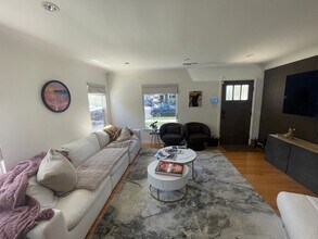 2764 San Francisco Ave in Long Beach, CA - Building Photo - Building Photo