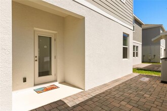 2648 Peace Of Mind Ave in Kissimmee, FL - Foto de edificio - Building Photo