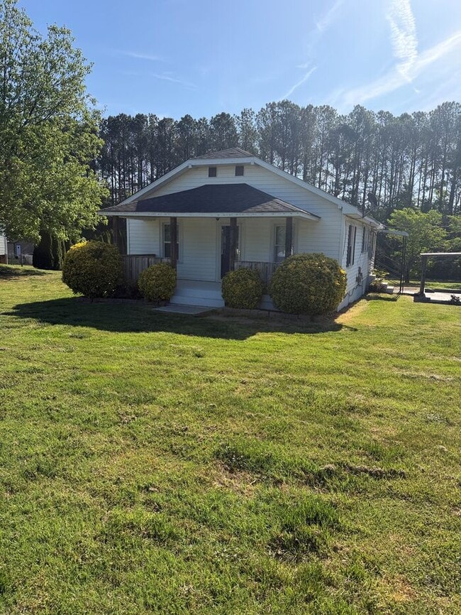 823 Bristol Dr in Statesville, NC - Building Photo - Building Photo
