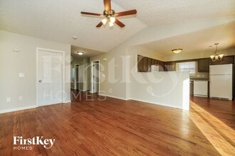 2544 Willowgate Rd in Grove City, OH - Building Photo - Building Photo