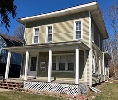 504 E Clinton St., Unit 504.5 in Howell, MI - Building Photo