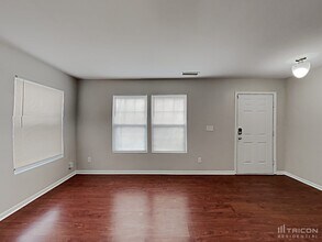 5633 Idlewild Rd N in Charlotte, NC - Building Photo - Building Photo