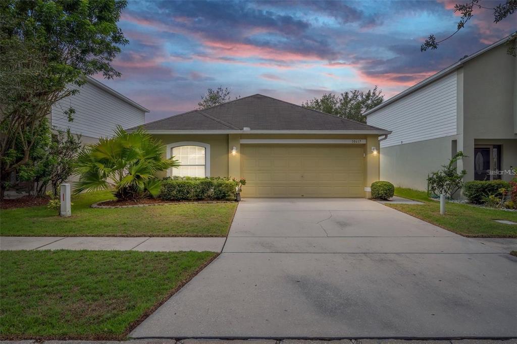 10617 Opus Dr in Riverview, FL - Building Photo