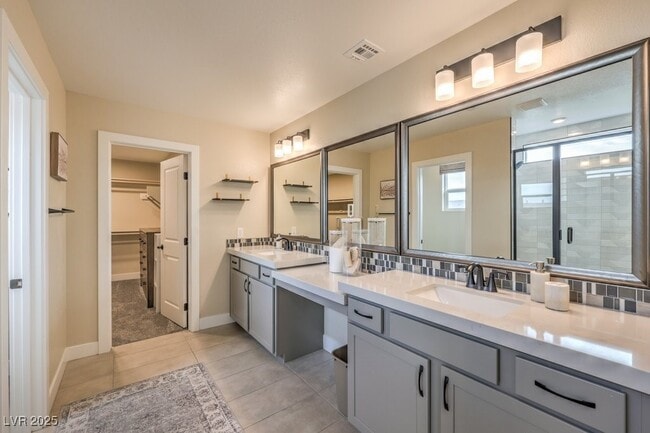 property at 1083 N Water St