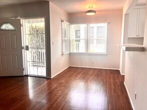 1348 Manhattan Beach Blvd, Unit B - back unit in Manhattan Beach, CA - Building Photo - Building Photo