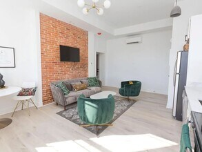 415 St Paul St in Baltimore, MD - Foto de edificio - Building Photo