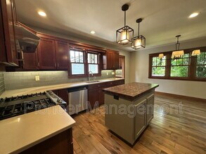 607 NW Federal St in Bend, OR - Foto de edificio - Building Photo