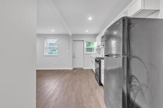 1100 Mt Holly St in Baltimore, MD - Building Photo - Building Photo