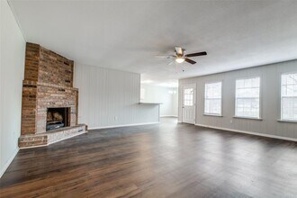 1003 W Nelda Rd in Houston, TX - Building Photo - Building Photo