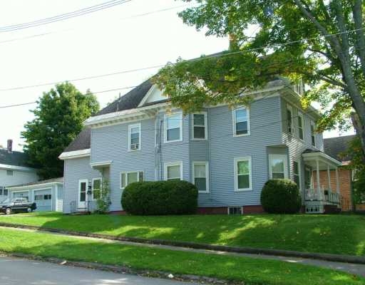 38 High St in Houlton, ME - Building Photo