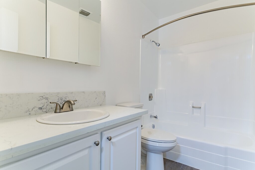 Rollingwood Duplex Homes Apartments in Orangevale, CA