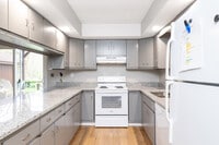 317 Shady Ln Dr photo'