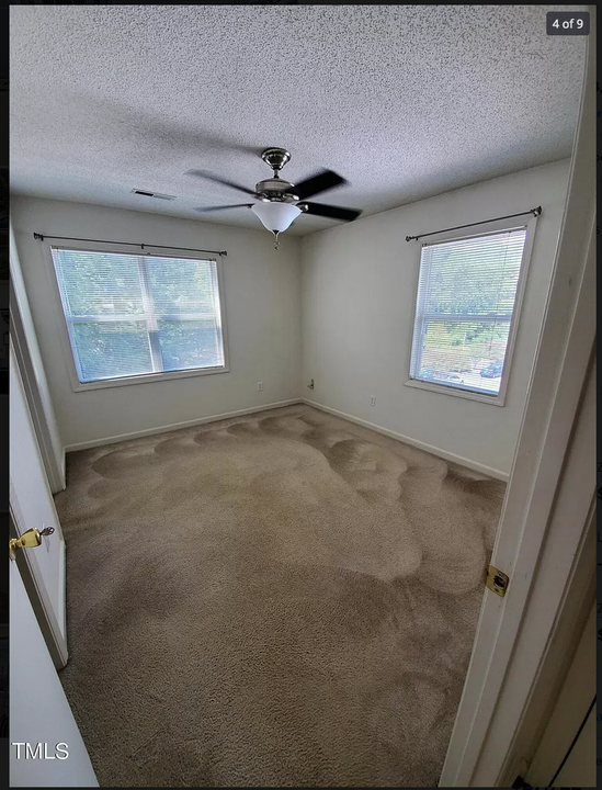 1140 Carlton Ave, Unit 102 in Raleigh, NC - Foto de edificio