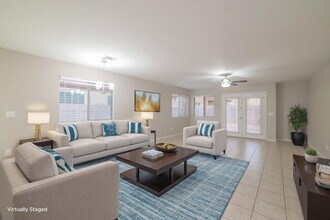 7409 S 37th Glen, Unit 2 in Phoenix, AZ - Foto de edificio - Building Photo