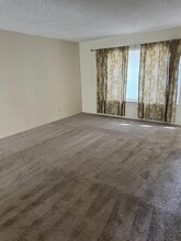 5085 N Wishon Ave in Fresno, CA - Building Photo - Building Photo