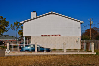 Hillcrest Apartments in Sanger, TX - Building Photo - Building Photo