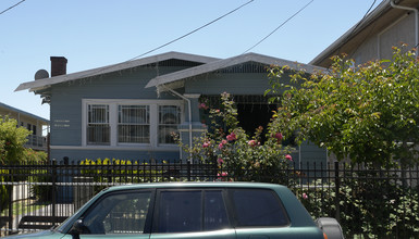 2945 Brookdale Ave in Oakland, CA - Building Photo - Building Photo