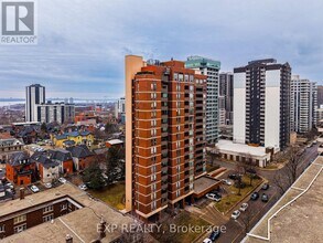 222 Jackson St W in Hamilton, ON - Building Photo - Building Photo