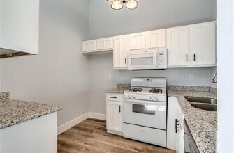 6420 Horsepen Bayou Dr in Houston, TX - Building Photo - Building Photo