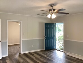 523 SW Horry Ave in Madison, FL - Foto de edificio - Building Photo