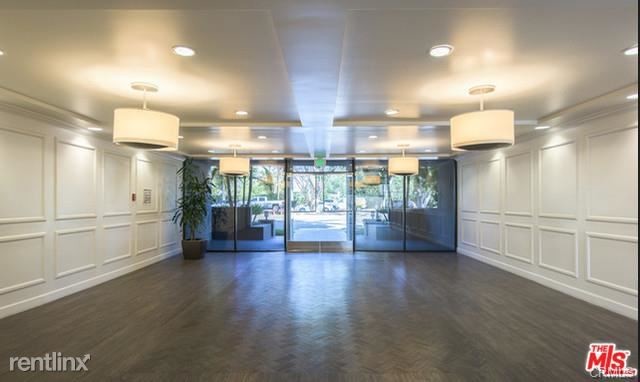 12115 San Vicente Blvd-Unit -Unit 312 in Los Angeles, CA - Building Photo - Building Photo