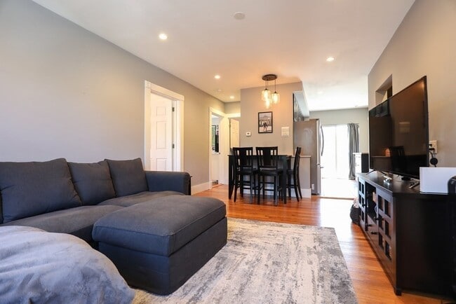 property at 1718 Commonwealth Ave