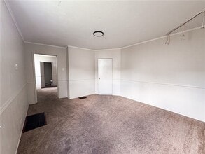 310 27th St in McKeesport, PA - Building Photo - Building Photo